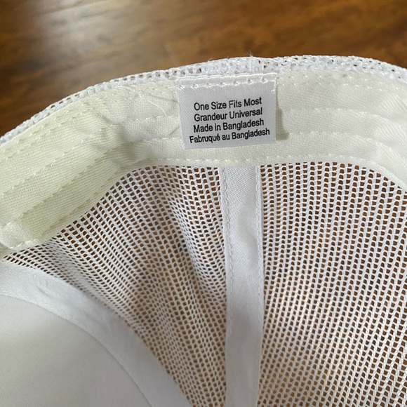 Bass Pro Shops Trucker Hat - Picture 4 of 5